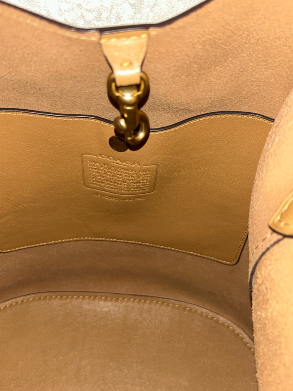 Gorgeous Coach Bleeker Bucket Bag - Picture 7 of 15